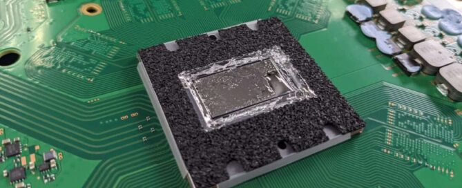 PS5 Профилактика и подмяна течен метал