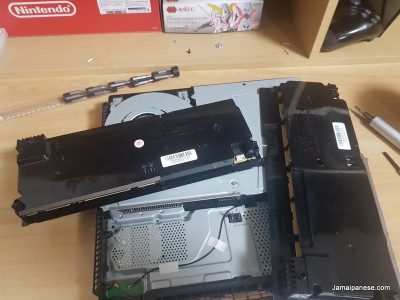 Ако PS4 не се включва.